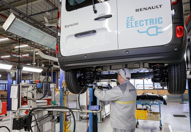 Ker želijo do leta 2025 izdelati 400.000 vozil letno, bo Renault ElectriCity največje središče za proizvodnjo električnih vozil v Evropi. FOTO: Olivier Martin Gambier