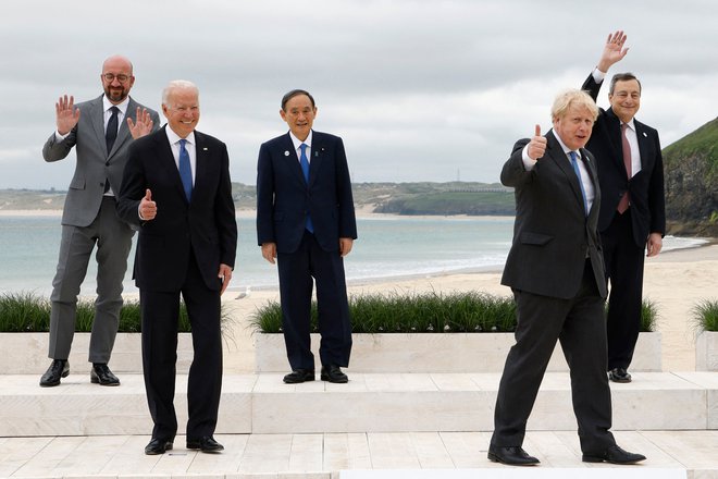 Vrh skupine G7 je bil uvod v naporno evropsko turnejo ameriškega predsednika Joeja Bidna. Prihodnji teden ga čakata še vrha zveze Nato in EU-ZDA ter srečanje z ruskim predsednikom Vladimirjem Putinom. Foto: Ludovic Marin/Afp
