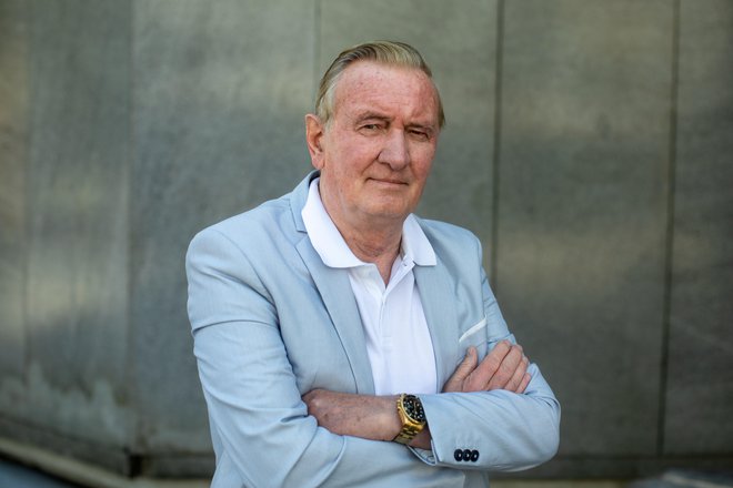 Gorazd Žmavc, rojen leta 1947, je član Desusa od leta 2002. V času vlade Alenke Bratušek in Mira Cerarja je vodil ministrstvo za Slovence v zamejstvu in po svetu. FOTO: Voranc Vogel/Delo