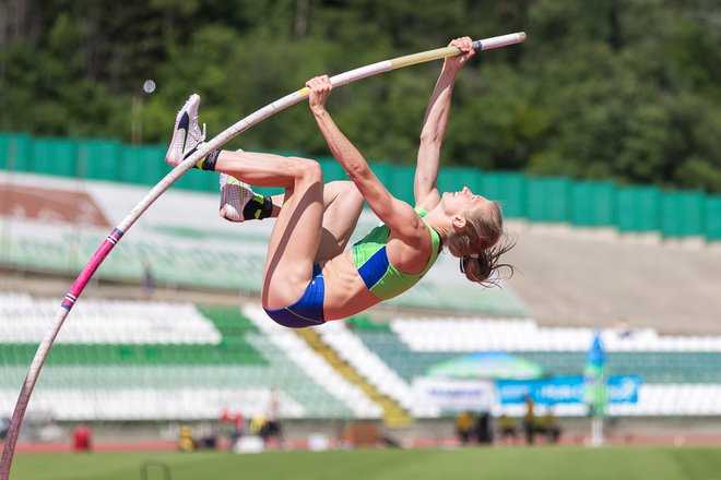 Tina Šutej med nastopom v Stari Zagori. FOTO: Peter Kastelic/AZS