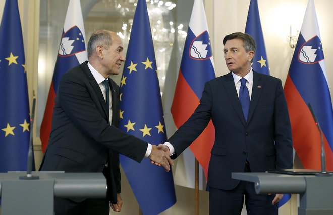 Predsednik republike Borut Pahor je sprejel mandatarja Janeza Janšo. FOTO: Blaž Samec/Delo