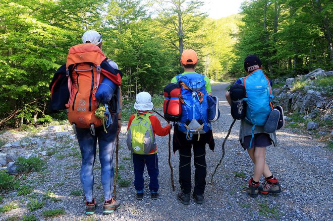 Najbolje je, da naredimo spisek posameznega nahrbtnika ter posebej spisek hrane in pijače.&nbsp;FOTO: Grega Kofler