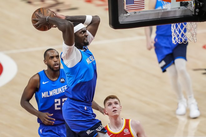 V noči na ponedeljek so se na tretji tekmi konferenčnega finala končnice lige NBA&nbsp;pomerili&nbsp;Atlanta Hawks in Milwaukee Bucks. Tokrat so bili boljši drugi, ki so tekmo v gosteh dobili z izidom 102:113. Skupni rezultat v zmagah je tako 2:1 za Milwaukee Bucks. FOTO: Dale Zanine/Usa Today Sports