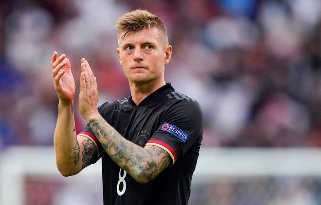 Toni Kroos se je razočaran poslovil od letošnjega evropskega prvenstva. FOTO: Frank Augstein/AFP