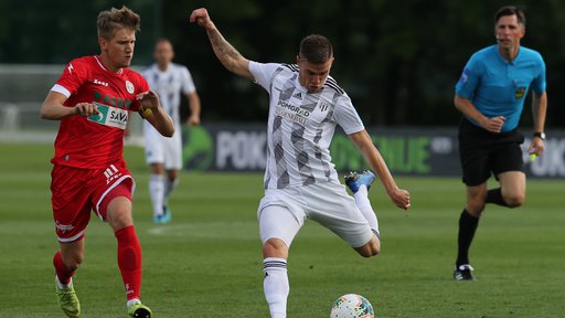 Luka Bobičanec je zabil edini gol na tekmi ter Muri priigral pomembno zmago. FOTO: Jože Suhadolnik/Delo