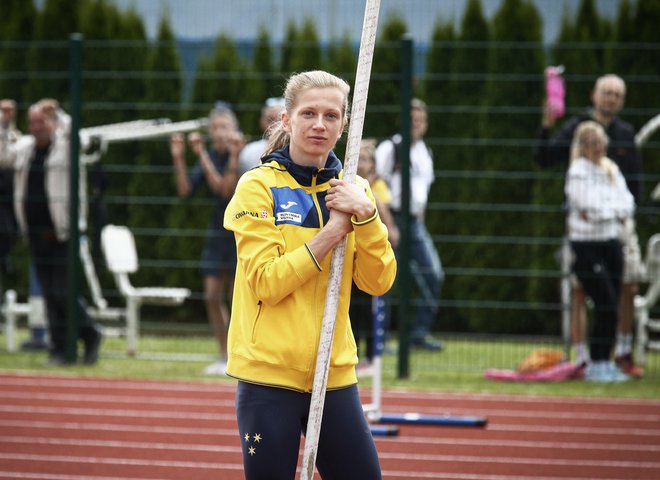 Tina Šutej (na fotografiji) med letošnjim nastopom v Kranju. FOTO: Jože Suhadolnik/Delo