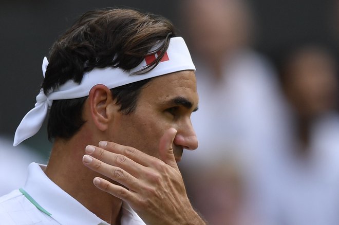 Federer je daleč od stare forme. FOTO:&nbsp;Toby Melville/Reuters