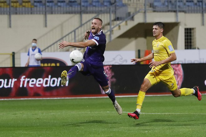 Mariborčan Andrej Kotnik (desno) in Domžalčan Sven Šoštarič Karić upata,da bo nova sezona boljša, kot je bila minula. FOTO: Leon Vidic