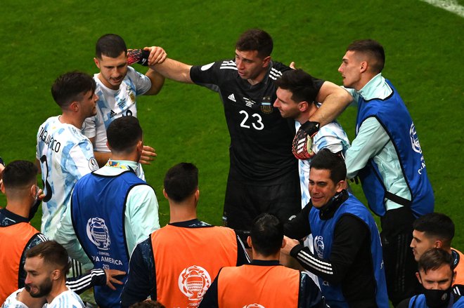 Argentina se je uvrstila v veliki ifnale južnaomareiškega prvenstva po strelih z bele točke in se bo na sloviti Maracani pomerila z največjim tekmecem Brazilijo. FOTO: Evaristo Sa/AFP