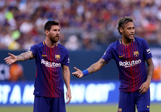 Naymerja in Lionela Messija (levo) še iz obdobja,ko sta bila člana Barcelone, veže tesno prijateljstvo. FOTO: Elsa/AFP