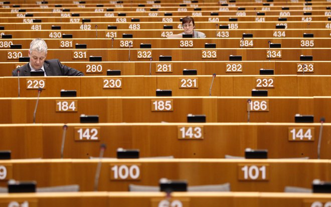 Skupina, ki deluje v okviru parlamentarnega odbora za državljanske svoboščine, pravosodje in notranje zadeve je doslej opravila dve razpravi o razmerah v Sloveniji.  FOTO: Francois Lenoir/Reuters