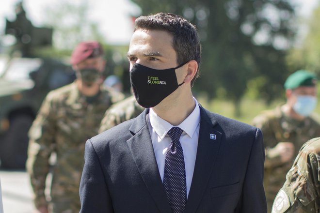 Podpredsednik vlade in obrambni minister Matej Tonin. FOTO: Jure Eržen/Delo