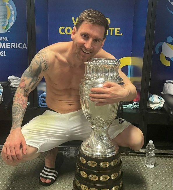 Messi se je fotografiral v slačilnici štadiona Maracana, pri podpisu fotografije na Instagramu pa ni ravno izbiral besed. FOTO: Instagram