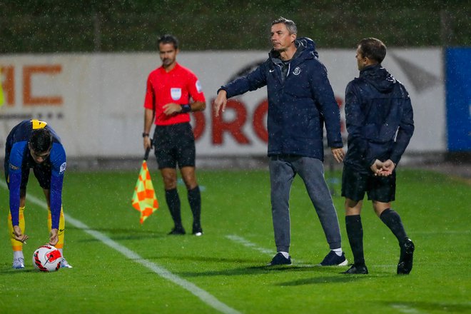 Celjski trener Agron Šalja je menil, da Maribor ni bil boljši. FOTO: Leon Vidic/Delo