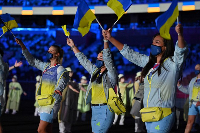 Rusko občinstvo v prenosu slovesnega odprtja olimpijskih iger ni videlo Ukrajincev. FOTO: Andrej Isaković/AFP