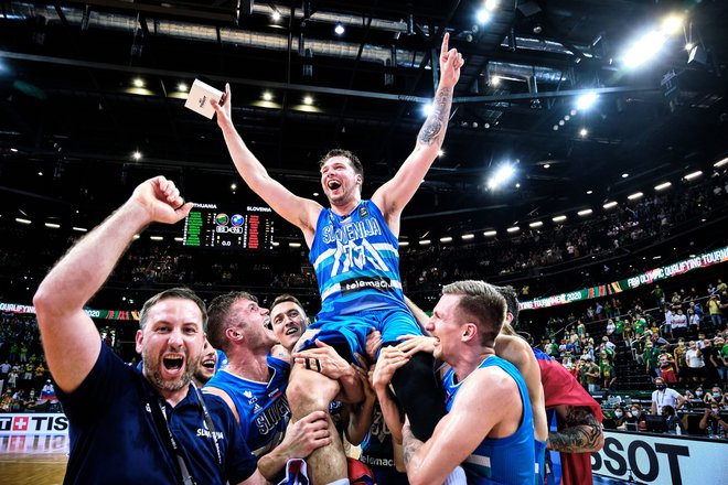 Luka Dončić in Slovenija sta šporrtna fenomena. FOTO: Fiba