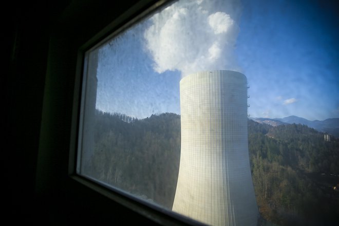 Variabilni del cene toplotne energije, ki jo Teš obračunava Komunalnemu podjetju Velenje, predstavlja že 76 odstotkov cene toplotne energije. FOTO: Jože Suhadolnik/Delo