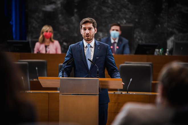 Sedež nove vladne službe, ki jo vodi Mark Boris Andrijanič, bo na Gregorčičevi 25, kjer ima prostore vlada. FOTO: Rok Torkar/Državni zbor