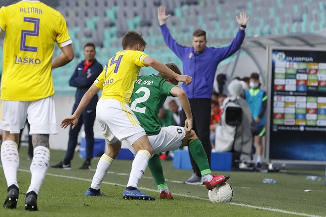 Simon Rožman in Mariborčani lepše in boljše priložnosti za prvo zmago proti Olimpiji po slabih dveh letih, kot jo bodo imeli v jutrišnjem velikem 49. derbiju, verjetno v tej sezoni ne bodo imeli. FOTO: Leon Vidic/Delo