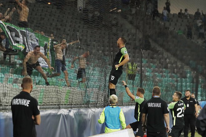 Takole je proslavil enega od golov Antonio Delamea Mlinar. FOTO: Leon Vidic