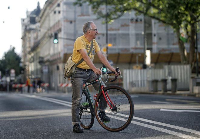 Za izlet s kolesom je treba poskrbeti, da je kolesar v ustrezni psihofizični kondiciji in da ima brezhibno ter varno kolo. FOTO: Blaž Samec/Delo