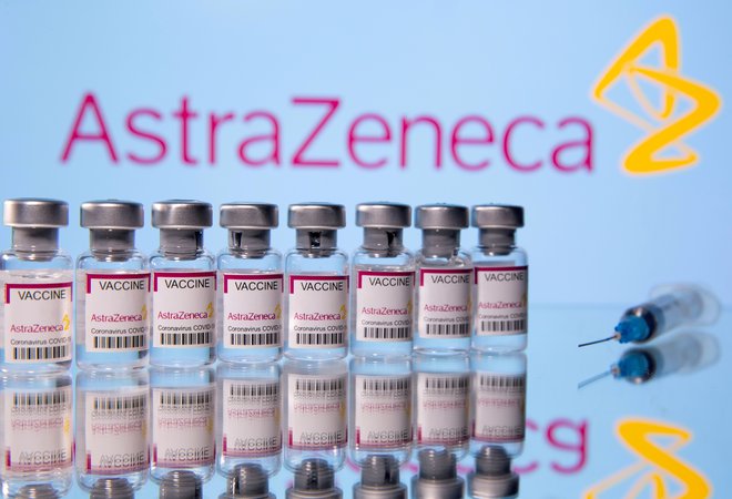 Slovenija bo cepivo AstraZenece donirala Zelenortskim otokom,. pred tem pa ga je že BiH in Egiptu, prvi 48.000 in drugemu 250.000 odmerkov. FOTO: Dado Ruvic/Reuters