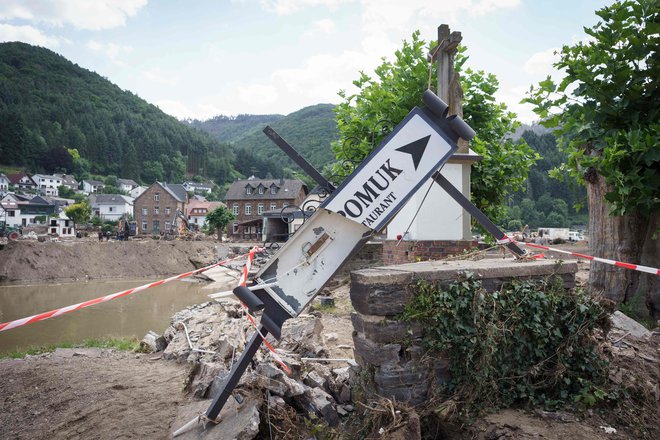 Posledice poplav na zahodu Nemčije. Foto Bernd Lauter/Afp