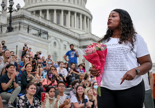 Demokratska kongresnica Cori Bush je protestirala proti izgonom. Foto Evelyn Hockstein/Reuters