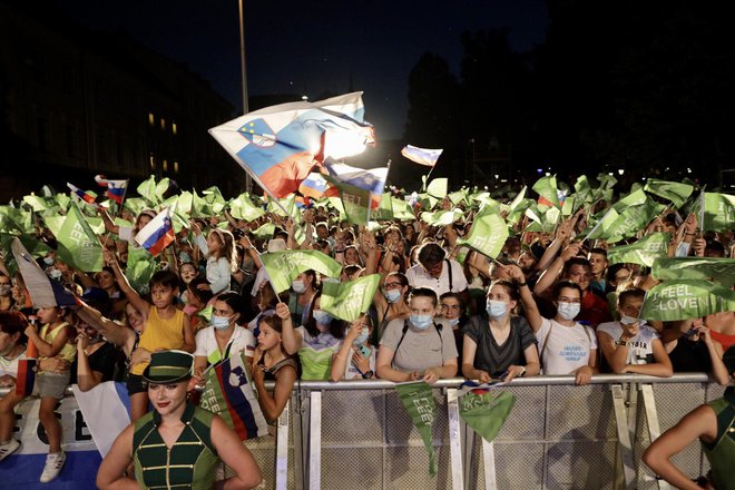 Športnike je pozdravila velika množica navijačev. FOTO: Voranc Vogel