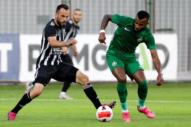 Žiga Kous je zabil odločilni gol za doslej najodmevnejši mednarodni dosežek Mure. FOTO: Voranc Vogel/Delo