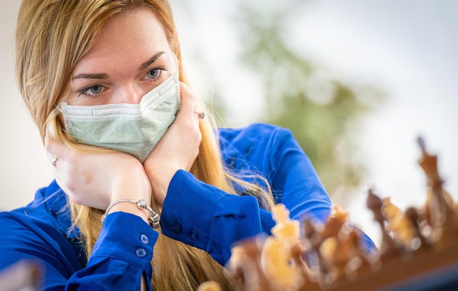 Laura Unuk (na fotografiji) je bila v povsem slovenskem obračunu boljša od Monike Rozman. FOTO: Lennart Ootes/Delo