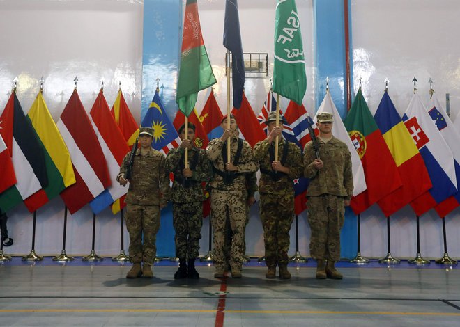 Decembra 2014 se je uradno končala misija Isaf, ki jo Nato opisal kot eno največjih mednarodnih koalicij v zgodovini. Nadomestila jo je misija Odločna podpora. Foto: REUTERS/Omar Sobhani