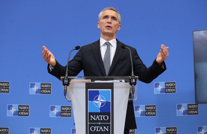 Generalni sekretar Nata Jens Stoltenberg je prepričan, da je do tragedije vodil neuspeh afganistanskega političnega vodstva.&nbsp; FOTO: Francois Walschaerts/Reuters