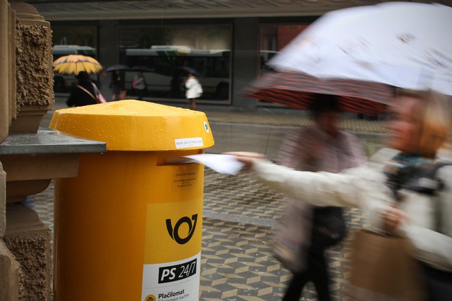 Kokot, ki vodi Pošto Slovenije, je po naših informacijah tudi razlog za hude notranje koalicijske spore. FOTO: Jure Eržen/Delo