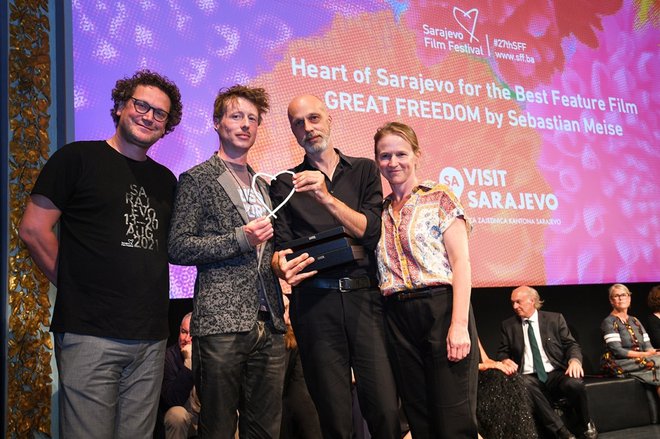 Sebastian Meise z ekipo na podelitvi nagrad. FOTO:&nbsp;Arhiv 27. sarajevskega filmskega festivala