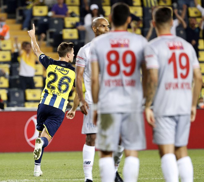 27-letni Zajc je za Fenerbahče zadnji gol proslavljal februarja lani. Od štirih golov v turškem nogometu jih je zdaj kar tri dosegel proti nedeljskemu tekmecu. FOTO: Semih Bahadir/Fenerbahçe S. K.