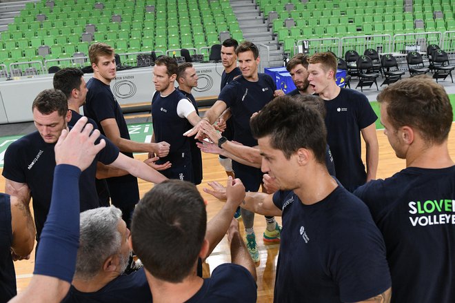 Slovenski odbojkarski reprezentanti so se danes spet zbrali na treningu. FOTO: Aleš Oblak/OZS