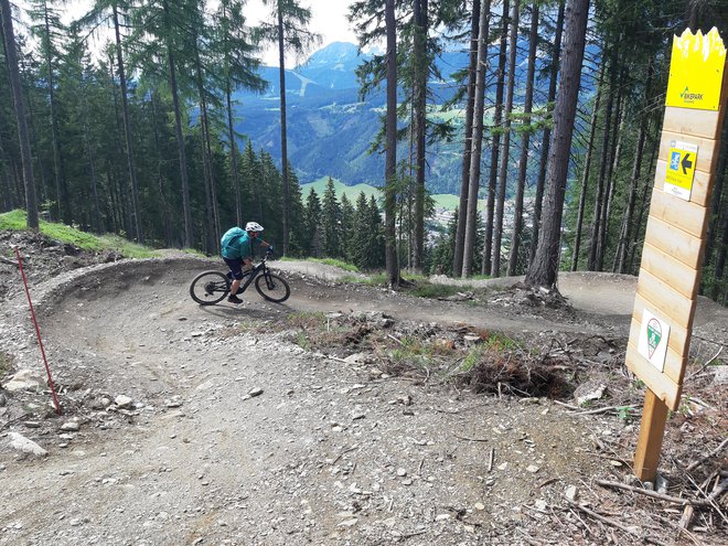 Schladming si je upravičeno izboril mesto med najboljšimi kolesarskimi središči. FOTO: Mitja Felc/Delo