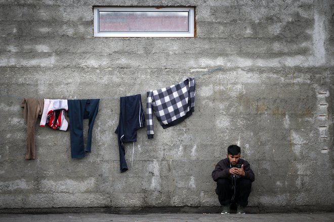 V Bosni in Hercegovini po različnih ocenah že dalj časa živi več tisoč Afganistancev. Foto Matej Družnik