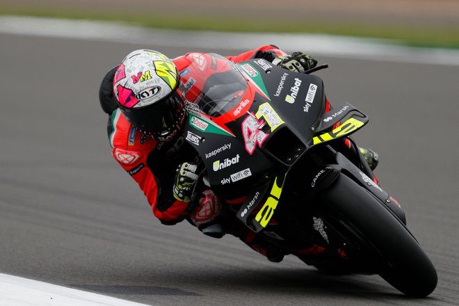 Aleix Espargaro si je s tretjim mestom uresničil sanje. FOTO: Adrian Dennis/AFP