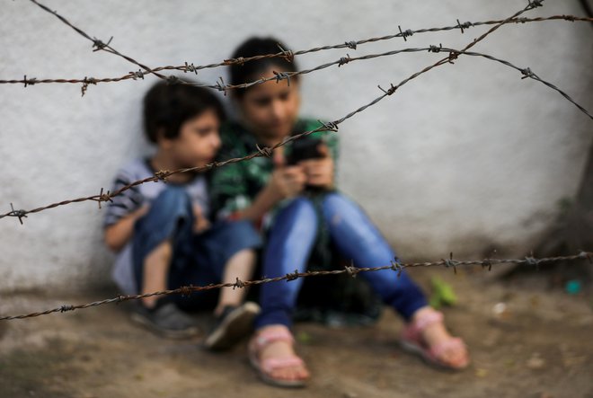 Čeprav Afganistanci spadajo med tri največje skupine prosilcev za mednarodno zaščito v EU, jih zaščito pridobi zgolj okoli 50 odstotkov. FOTO: Anushree Fadnavis/Reuters