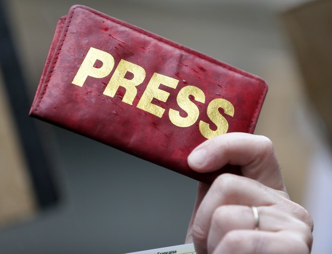 Poročilo o vladavini prava, v delu, ki se nanaša na Slovenijo, izraža zaskrbljenost zaradi koncentracije medijev prek povezanih oseb.FOTO: Reuters