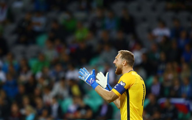 Jan Oblak (na fotografiji) med tekmo s Slovaško. FOTO: Borut Živulović/Reuters