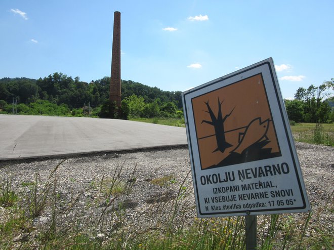 Območje stare Cinkarne je eno najbolj onesnaženih v državi. FOTO: Špela Kuralt/Delo