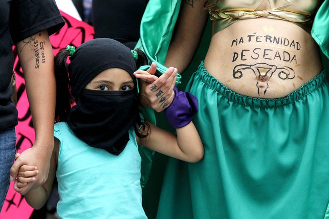 Ženskam po vsej državi bo omogočen dostop do splava brez grožnje kazenskega pregona. FOTO: Ulises Ruiz/AFP