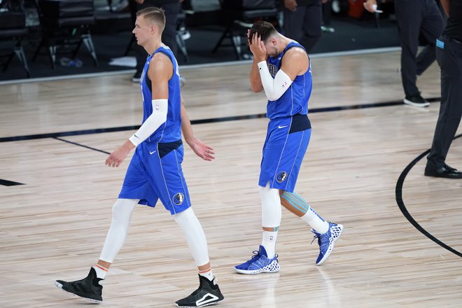 Jason Kidd bo moral poskrbeti, da bosta Luka Dončić (levo) in Kristaps Porzingis (levo) bolje sodelovala. FOTO: Ashley Landis/USA Today Sports