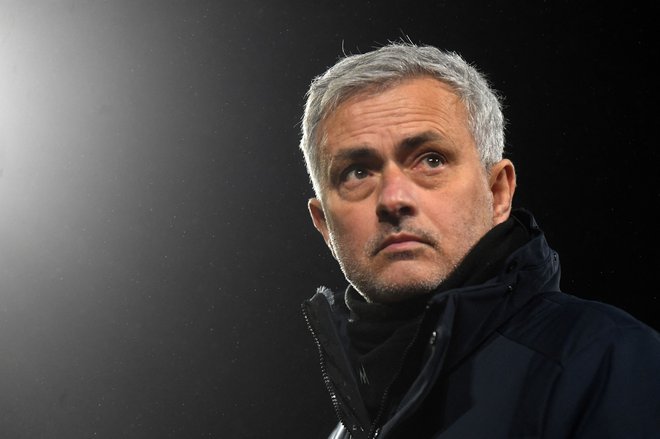 Mourinho (na fotografiji) bo poskušal svoj načeti ugled po slabih sezonah pri Manchester Unitedu in Tottenhamu popraviti v Rimu. FOTO: Neil Hall/AFP