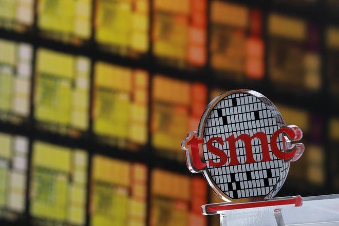 Proizvajalec čipov TSMC je za Tajvan najpomembnejše strateško podjetje.<br />
FOTO: Tyrone Siu/Reuters