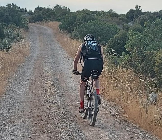 Šele ko se pogovorim, berem, s samim seboj, lahko spoznam, kako veliko sem sposoben prav videti in kaj kakšna stvar pomeni. FOTO: Polona Strnad