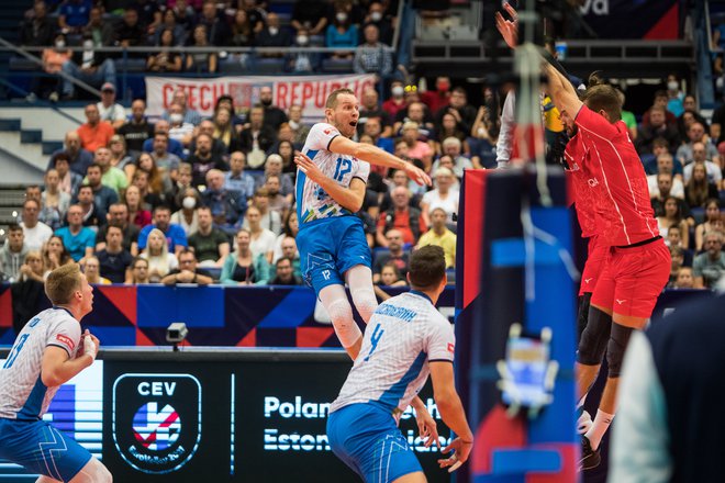 Tine Urnaut se bo bojeval z visokim češkim blokom. FOTO: CEV